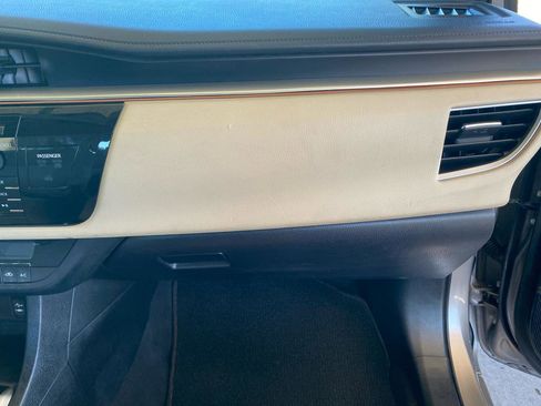 Used 2015 Toyota Corolla LE w/ Protection Package FWD image 33
