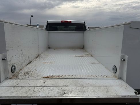 Used 2024 RAM 3500 Tradesman w/ Chrome Appearance Group image 27