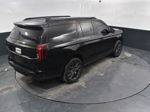 Used 2025 Ford Expedition Platinum w/ Stealth Performance Package image 50