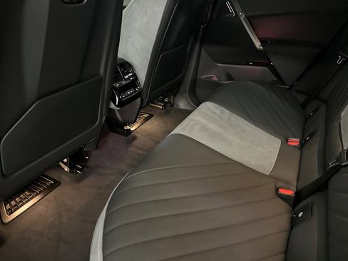 Used 2026 BMW iX M70 image 27