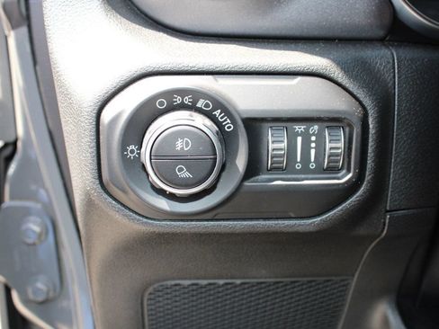 Used 2020 Jeep Gladiator Mojave AWD/4WD image 26