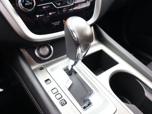 Used 2018 Nissan Murano SV FWD image 27