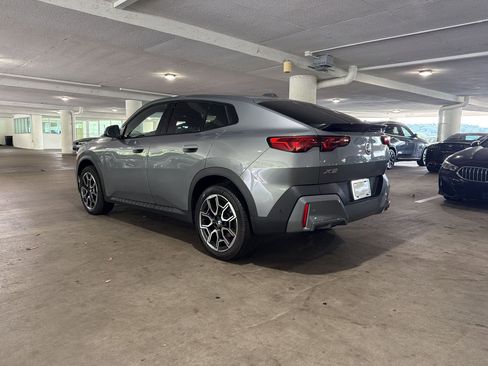Certified 2025 BMW X2 xDrive28i w/ Premium Package AWD/4WD image 3