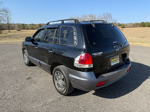 Used 2005 Hyundai Santa Fe LX image 3