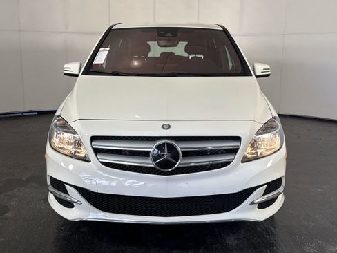 Used 2017 Mercedes-Benz B 250e image 3