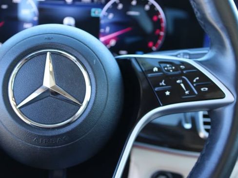 Used 2024 Mercedes-Benz GLS 450 4MATIC image 22
