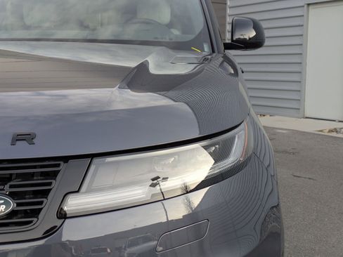 New 2025 Land Rover Range Rover Sport Dynamic SE image 9