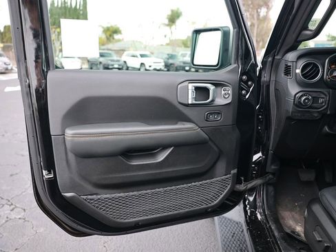 New 2026 Jeep Wrangler Unlimited Sahara AWD/4WD image 13