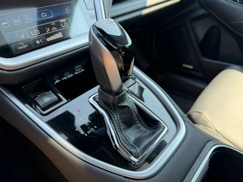 Used 2023 Subaru Outback Touring XT AWD/4WD image 35