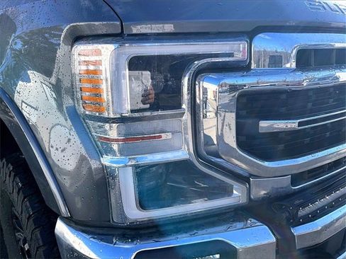 Used 2022 Ford F250 Lariat w/ Tremor Off-Road Package image 31