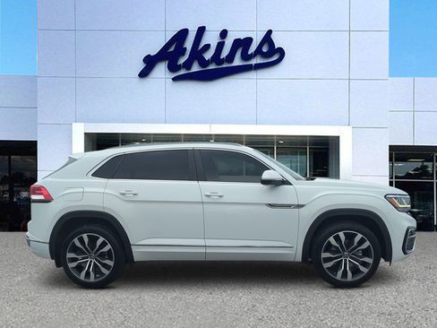 Used 2020 Volkswagen Atlas Cross Sport SEL R-Line image 1
