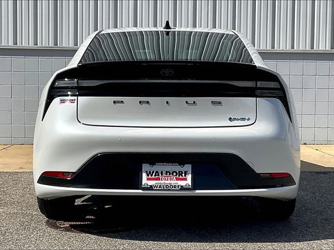 New 2026 Toyota Prius Plug-In Hybrid image 5
