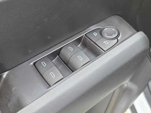 Used 2025 Chevrolet Colorado W/T w/ Advanced Trailering Package image 16