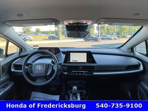 Used 2026 Toyota Prius LE FWD image 41