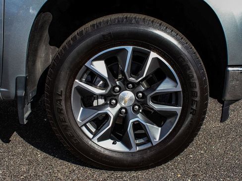 Used 2023 Chevrolet Silverado 1500 LT image 7