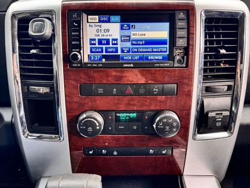 Used 2010 Dodge Ram 1500 Truck Laramie image 16