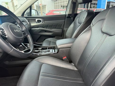 Used 2023 Kia Sorento SX FWD image 8
