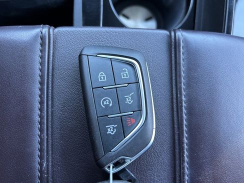 Used 2023 Cadillac Escalade ESV Sport Platinum image 38