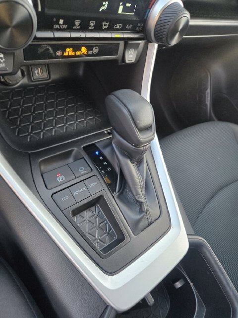 Certified 2025 Toyota RAV4 LE FWD image 16