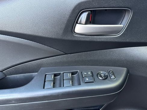 Used 2016 Honda CR-V LX image 5