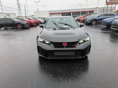Used 2023 Honda Civic Type R image 3