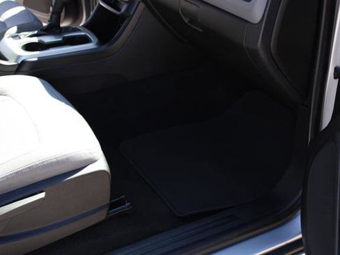 Used 2016 Chevrolet Colorado LT image 21