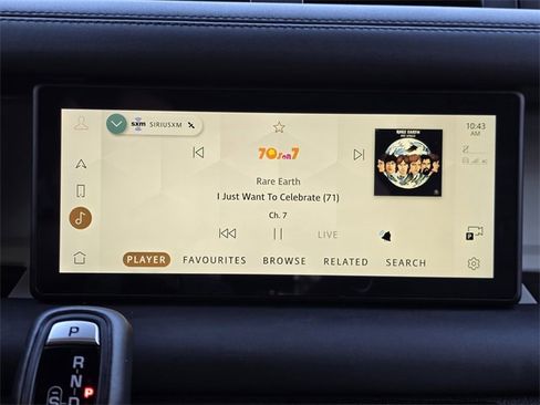 Used 2024 Land Rover Defender 110 X-Dynamic SE image 12