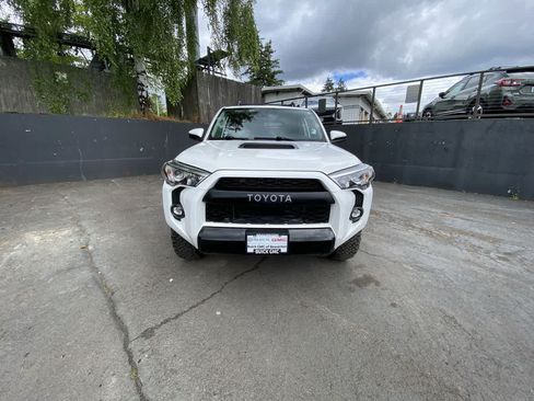 Used 2020 Toyota 4Runner TRD Pro AWD/4WD image 9