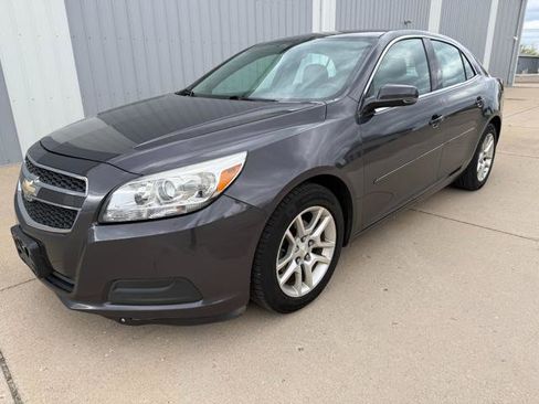 Used 2013 Chevrolet Malibu LT w/ Power Convenience Package FWD image 2