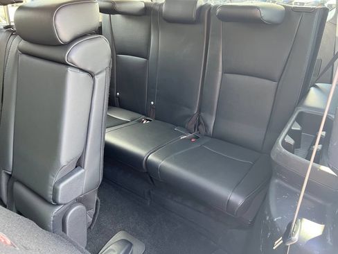 Used 2024 Toyota Grand Highlander AWD image 16