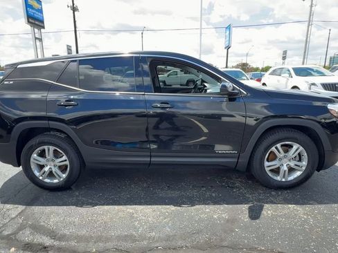Used 2020 GMC Terrain SLE FWD image 9