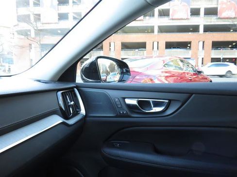 Used 2020 Volvo S60 T6 Inscription w/ Protection Package Premier image 18