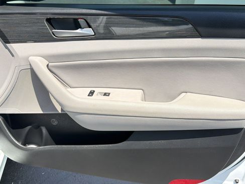 Used 2019 Hyundai Sonata Limited image 33