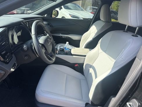 Used 2023 Lexus RX 350 Premium w/ Cold Area Package FWD image 10