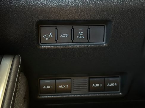 Used 2025 Lexus GX 550 AWD/4WD image 37