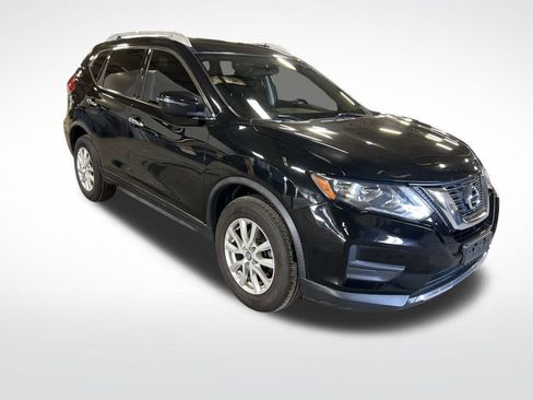 Used 2017 Nissan Rogue SV image 9