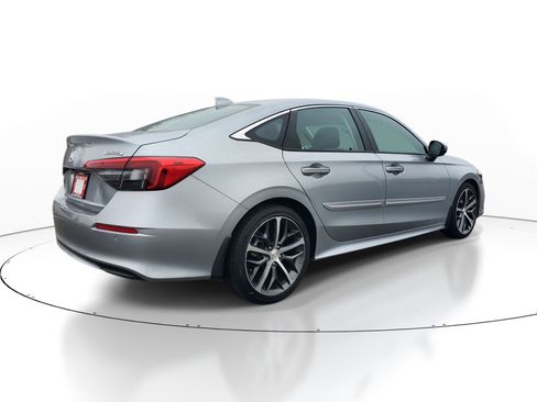 Used 2024 Honda Civic Touring image 6