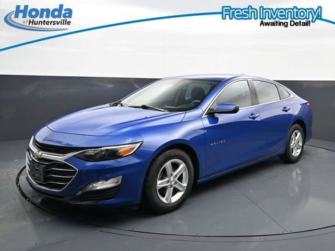 Used 2023 Chevrolet Malibu LT FWD image 3
