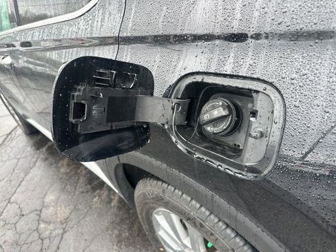 Used 2023 Hyundai Palisade SEL image 45