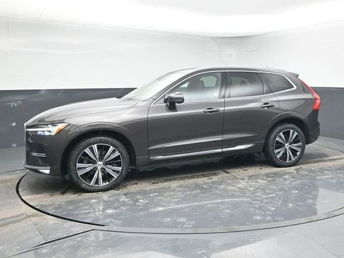 Used 2022 Volvo XC60 B5 Inscription w/ Advanced Package image 4