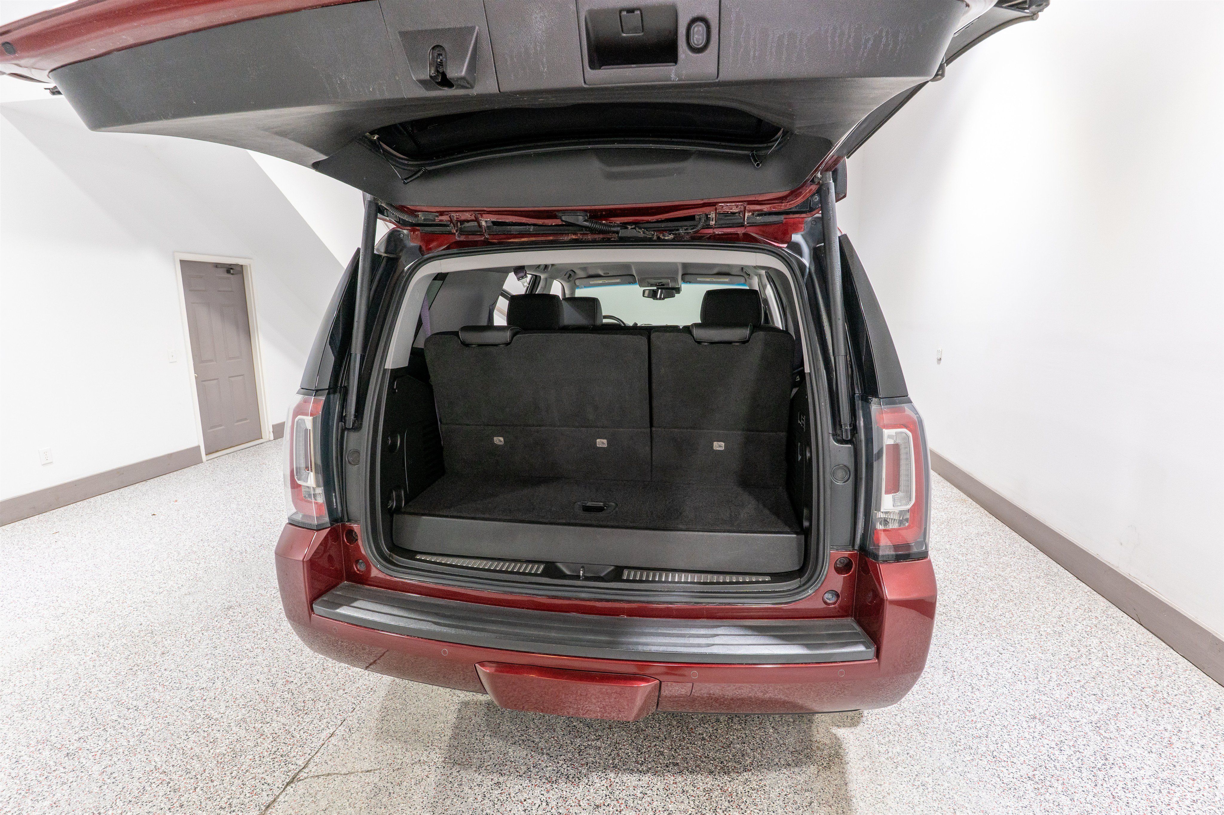 Used 2017 GMC Yukon SLT RWD image 34