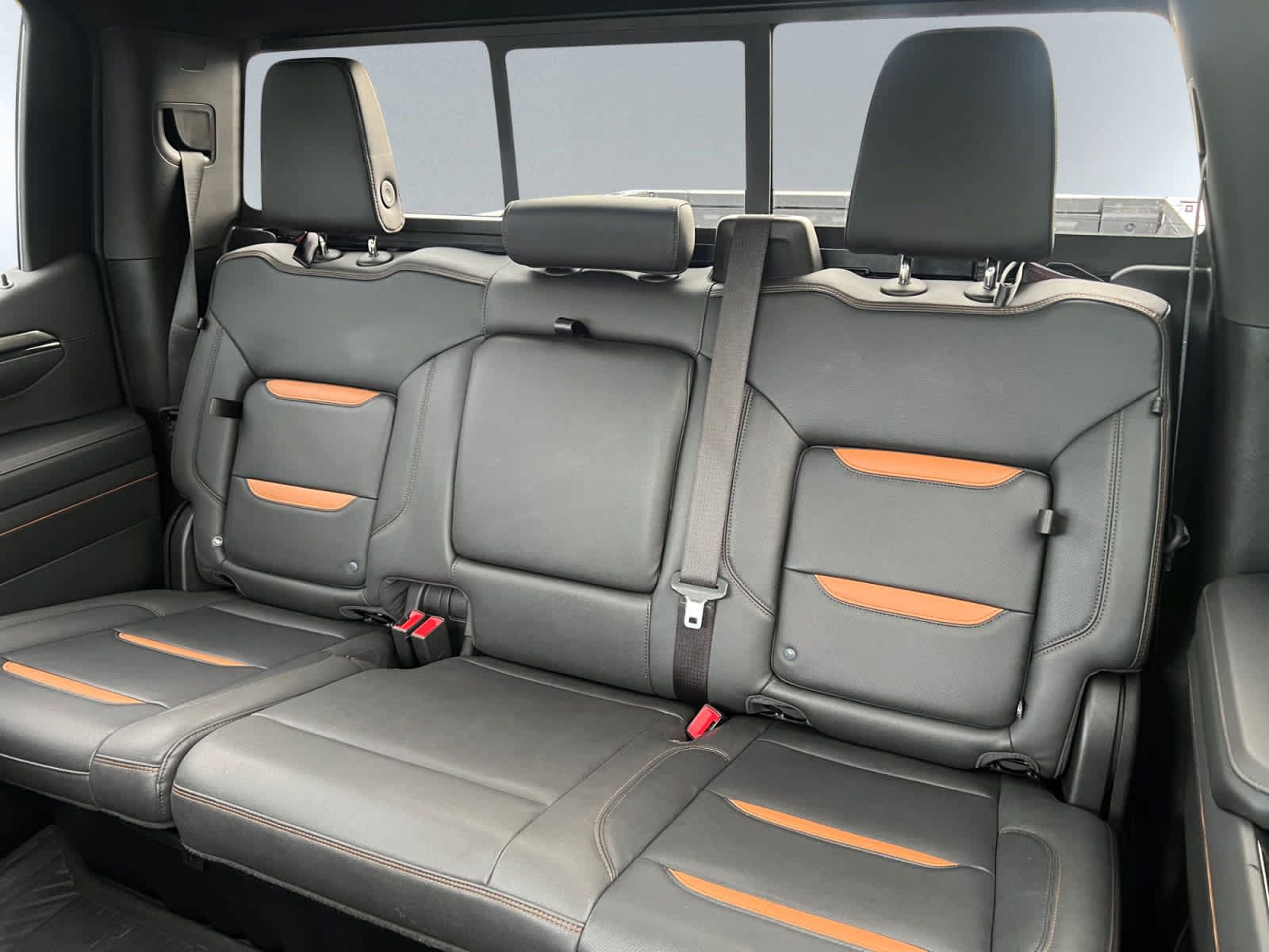 Used 2023 GMC Sierra 1500 AT4 w/ AT4 Premium Package AWD/4WD image 18
