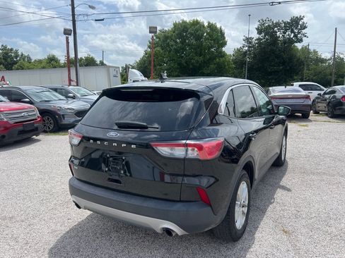 Used 2022 Ford Escape SE FWD image 4