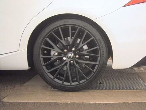 Used 2019 Lexus IS 300 F Sport w/ F Sport Package RWD image 9