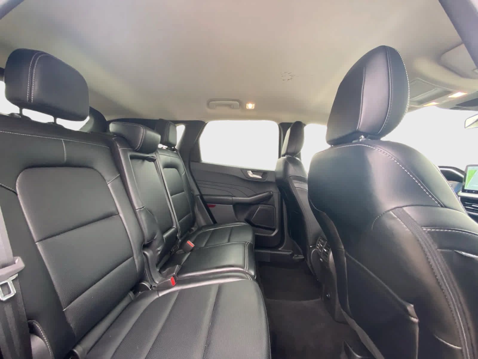 Used 2025 Ford Escape Platinum AWD/4WD image 14