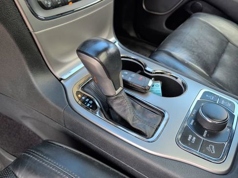 Used 2018 Jeep Grand Cherokee High Altitude AWD/4WD image 29