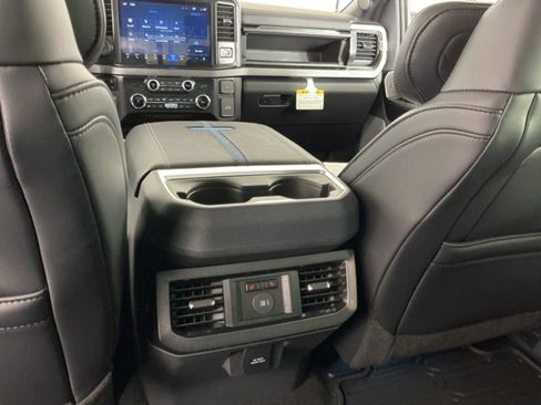 New 2026 Ford F250 Platinum image 34