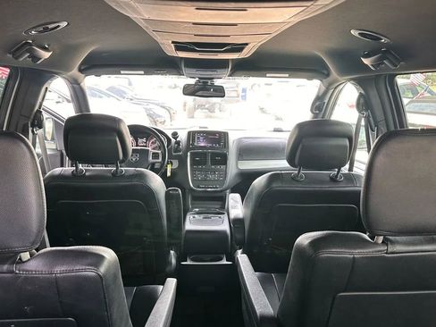 Used 2019 Dodge Grand Caravan GT image 14