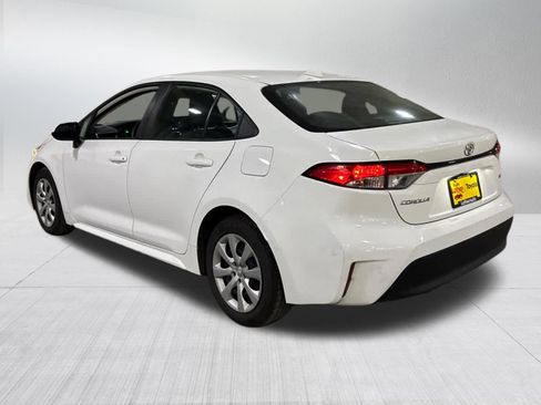 Used 2023 Toyota Corolla LE FWD image 4