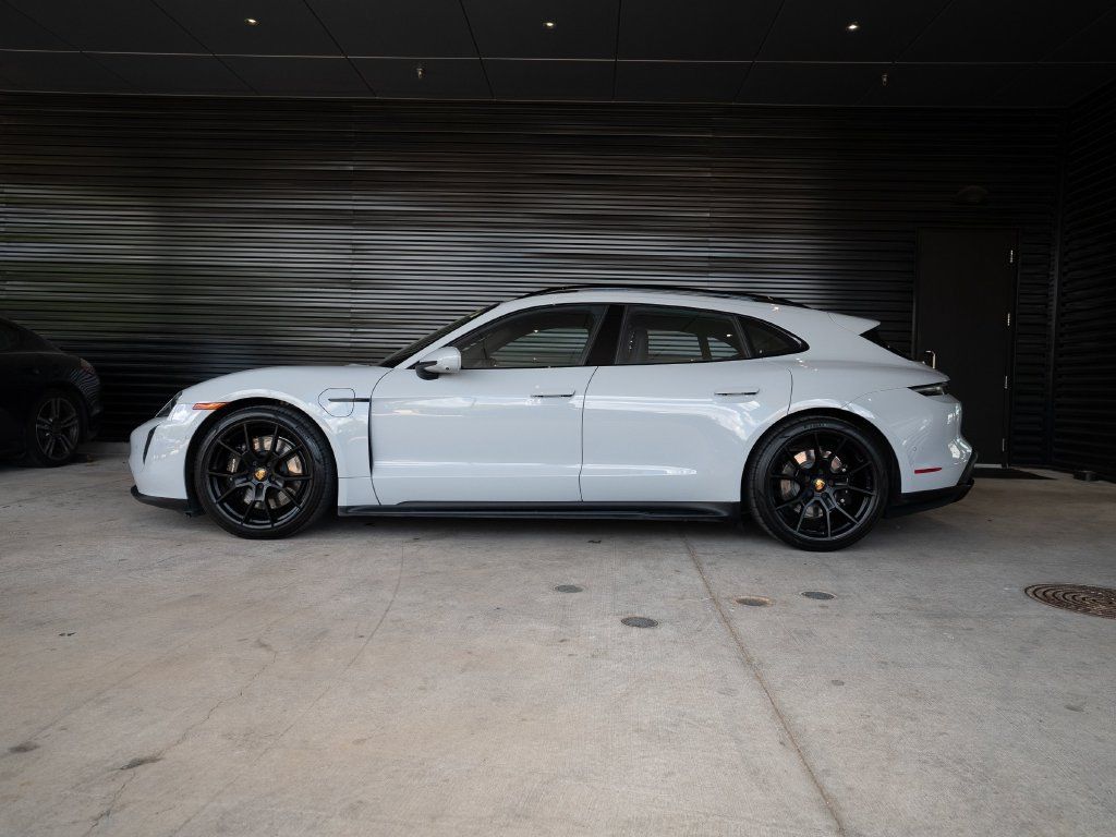 Certified 2024 Porsche Taycan GTS AWD/4WD image 2
